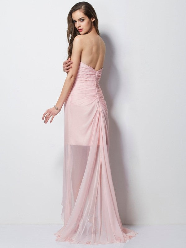A-Linie/Princess-Linie Herzausschnitt Ärmellos Perlen verziert Applikationen High Low Chiffon Kleider